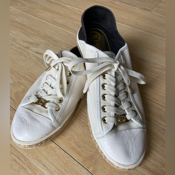 Michael Kors Cream & Black Canvas Kristy Slide - Picture 4 of 6